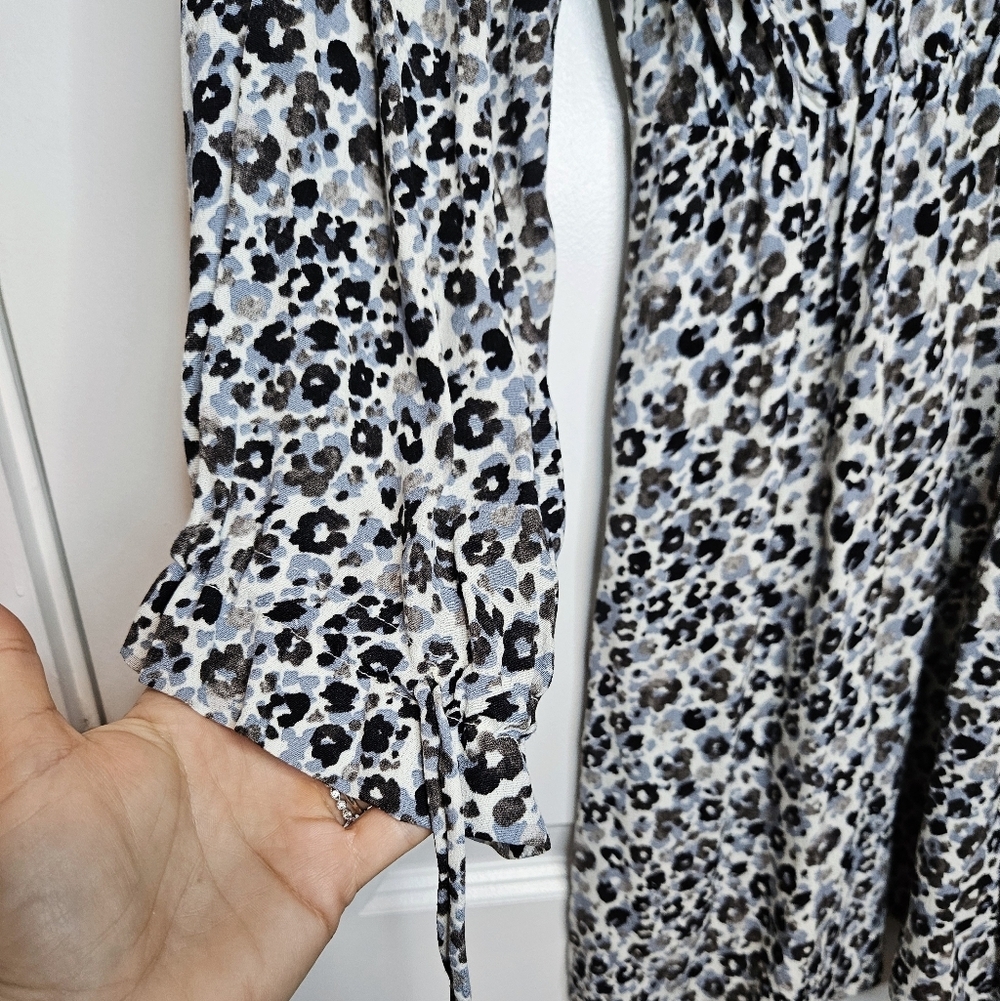 Zara Floral Long Sleeve Deep Plunge Flowy Mini Dress NWT XS - Picture 7 of 8